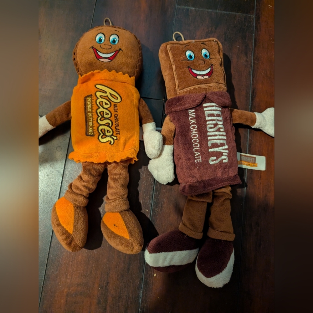 🦋 Reese's and Hershey's Chocolate Plush Toy Duo - Brown and Orange